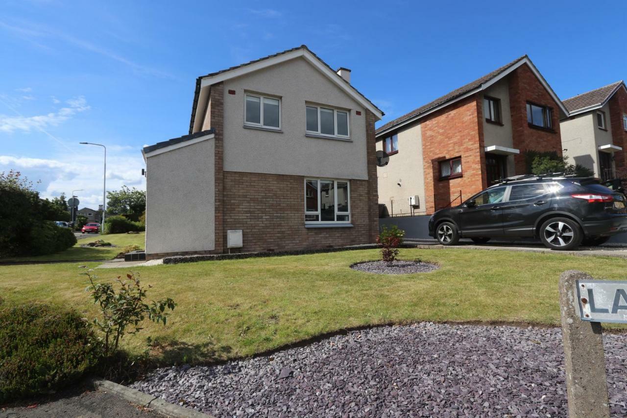Dunfermline - Luxury 3 Bedroom 2 Bathroom Detached House With Garden Екстериор снимка